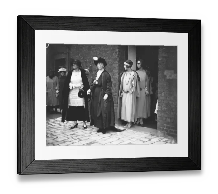 Framed Print : Wedding of Crown Prince of Sweden and Lady Louise Mountbatten at St James Princess