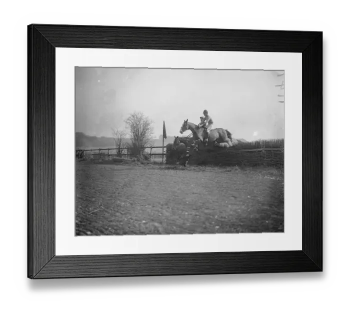 Framed Print : Hursley Hunt Point to Point at Farly Mount Lord Apsley and his mount Samuel
