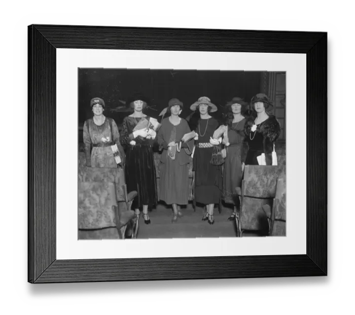 Framed Print : Society sellers of programmes and choclates Voluntees Harcourt and Lady Crosfield Framed Print : Society sellers of programmes and choclates Voluntees Harcourt and Lady Crosfield