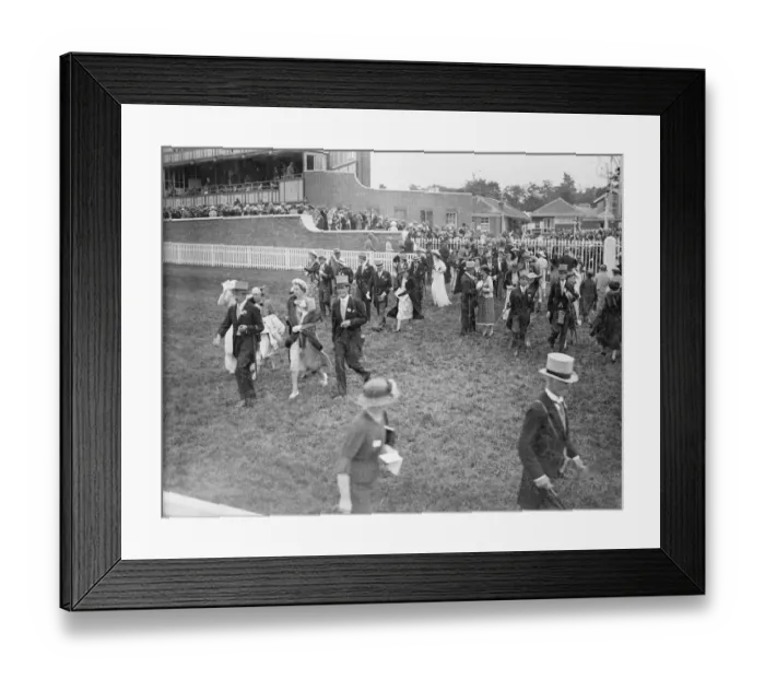 Framed Print : Fashion parade at Ascot. Photo shows: the fashionable crowd crossing the course Framed Print : Fashion parade at Ascot. Photo shows: the fashionable crowd crossing the course