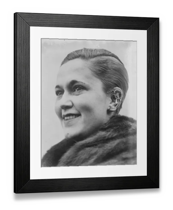 Framed Print : A London ear ring novelty. A photograph of Mrs Beaumont Alexander, of London Framed Print : A London ear ring novelty. A photograph of Mrs Beaumont Alexander, of London