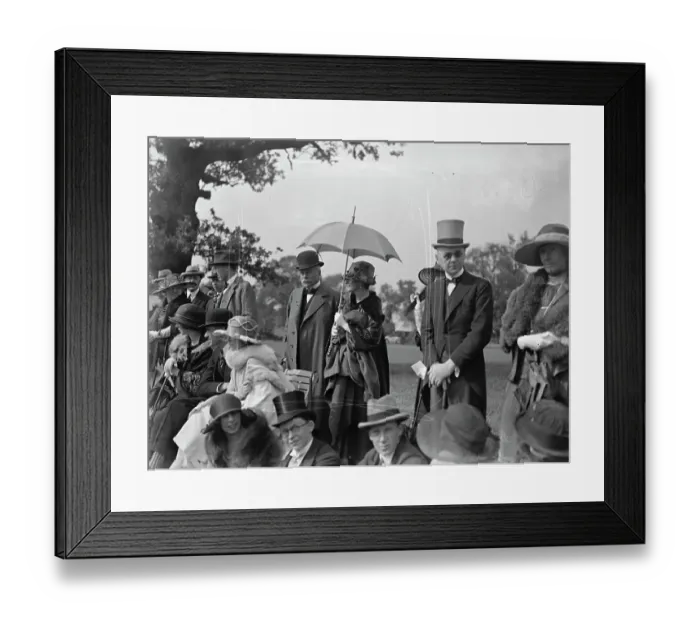 Framed Print : Polo at the Ranelagh Club, West London. Anglo - French Polo match for the Verdun Cup