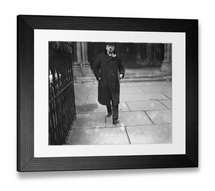 Framed Print : Mr Tozer, chairman of the Music Hall Syndicate Framed Print : Mr Tozer, chairman of the Music Hall Syndicate