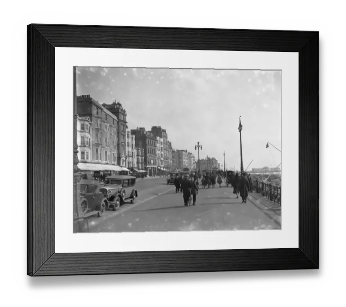 Framed Print : The Promenade and seafront at Brighton, Sussex, looking towards the Palace Pier 1931 Framed Print : The Promenade and seafront at Brighton, Sussex, looking towards the Palace Pier 1931