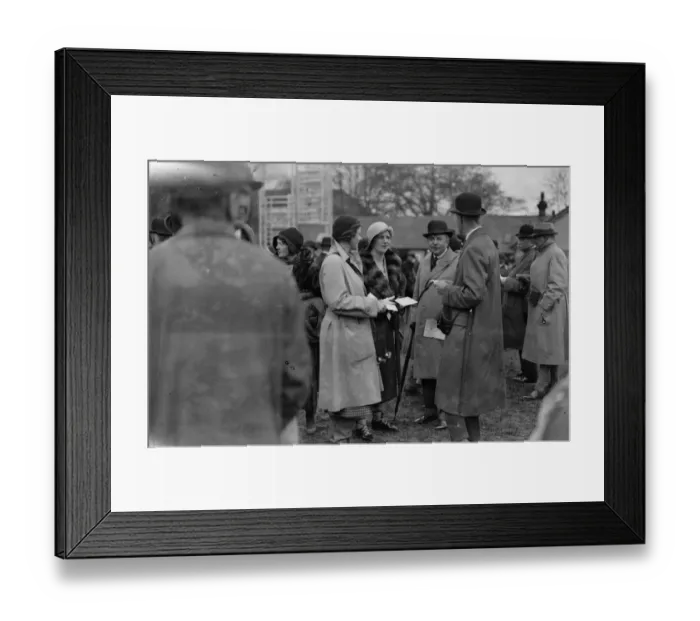 Framed Print : The United Hunt race meeting at Lingfield Park racecourse. Lord Denman( second Framed Print : The United Hunt race meeting at Lingfield Park racecourse. Lord Denman( second