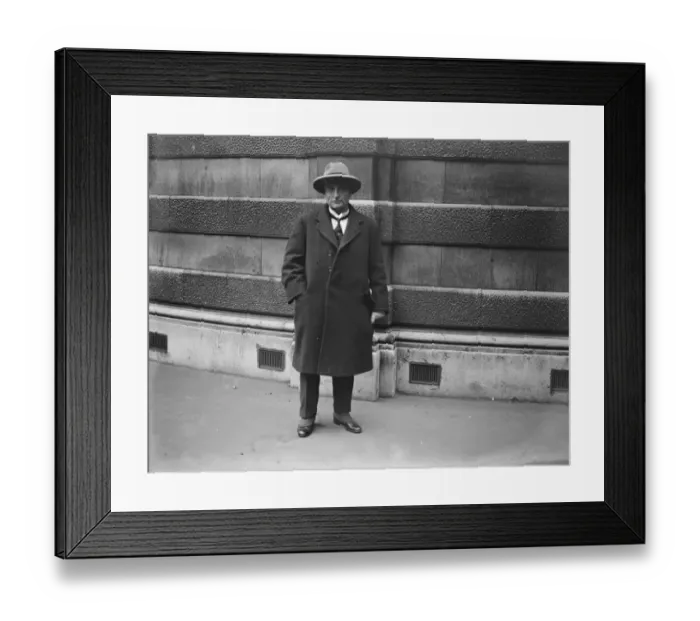 Framed Print : Tram and bus strike conference Mr Ben Tillett Framed Print : Tram and bus strike conference Mr Ben Tillett