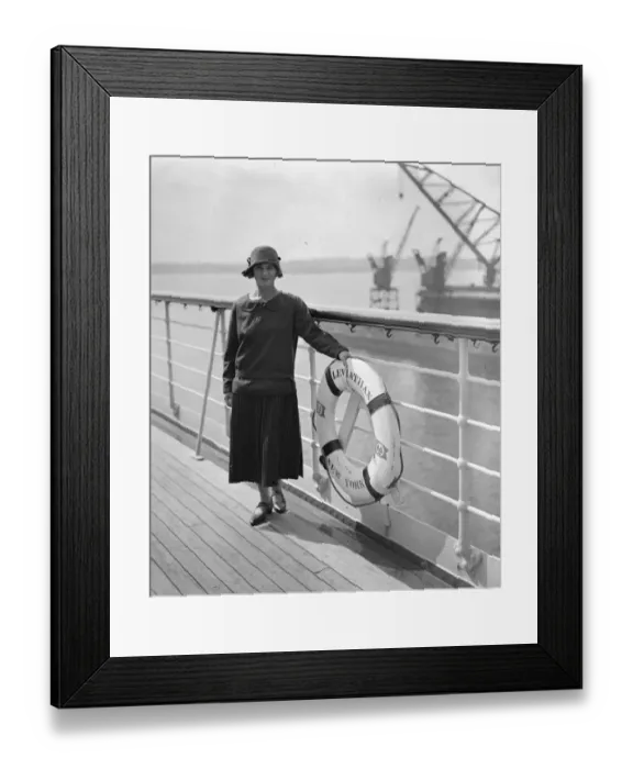 Framed Print : Arrivals on the Leviathan at Southampton Miss Enid Lillian, The new Ziegfield Framed Print : Arrivals on the Leviathan at Southampton Miss Enid Lillian, The new Ziegfield