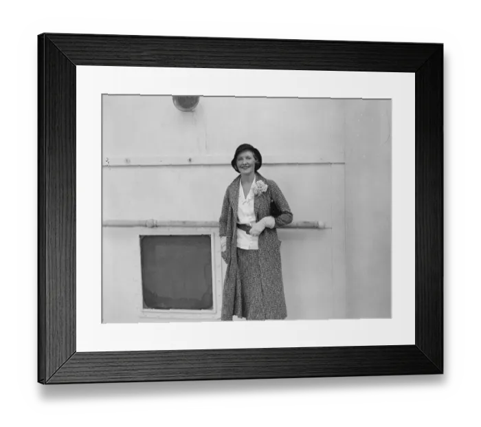 Framed Print : June returns to England. June, the noted actress, who was recently divorced Framed Print : June returns to England. June, the noted actress, who was recently divorced