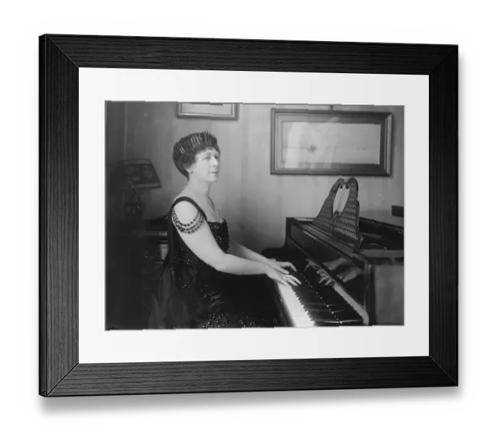 Framed Print : Lady Newnes