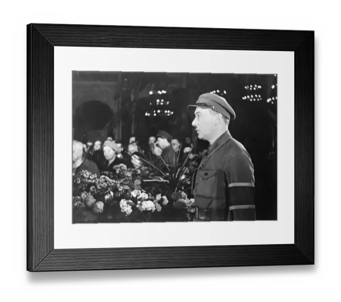 Framed Print : Yagoda, new head of the OGPU, mourns his dead chief. Photo shows, G G Yagoda Framed Print : Yagoda, new head of the OGPU, mourns his dead chief. Photo shows, G G Yagoda
