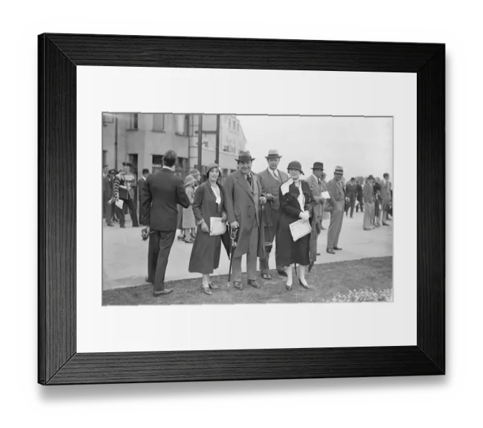 Framed Print : Household Brigade Flying Meeting at Heston Hon Mrs Kenworthy, Commander Hon J M Kenworthy