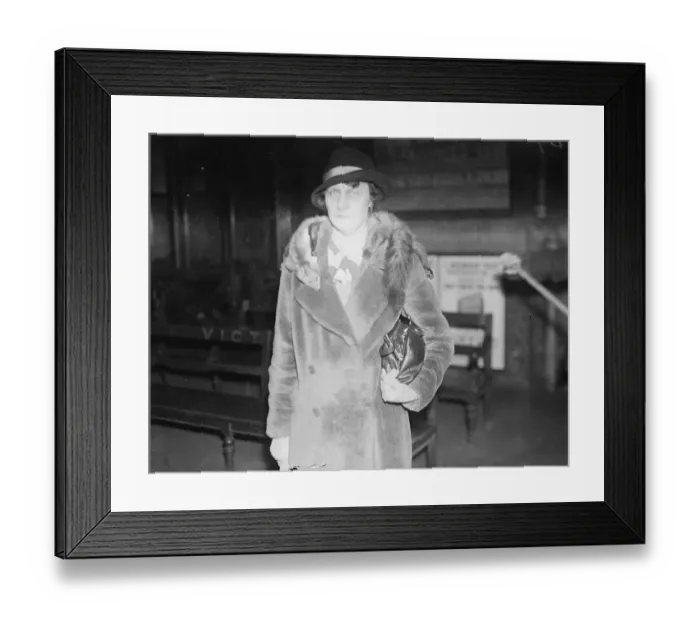 Framed Print : Mrs James White. 5 February 1935 Framed Print : Mrs James White. 5 February 1935