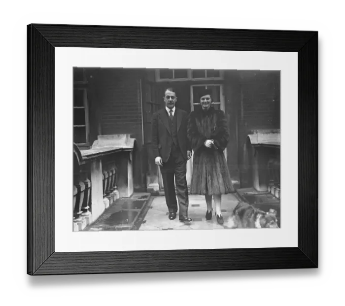 Framed Print : Viscount Cowdray with his fiance, Lady Anne Bridgeman, 18 January 1939 Framed Print : Viscount Cowdray with his fiance, Lady Anne Bridgeman, 18 January 1939