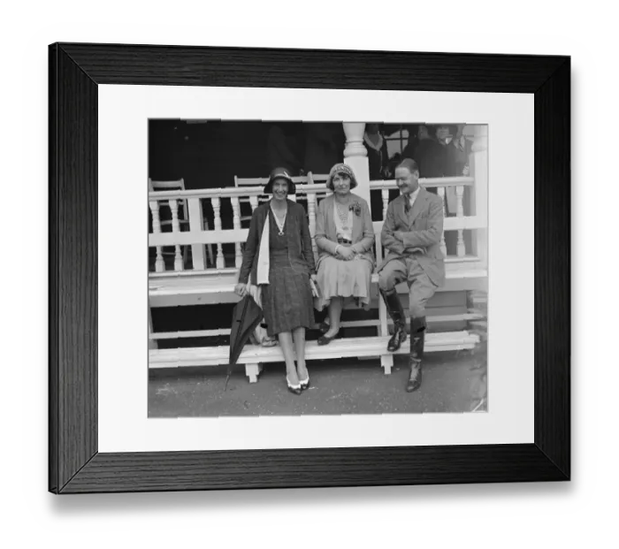Framed Print : Polo at Ranelagh Los Puarats versus Panthers left to right Mrs Bingham, Mrs Magor Framed Print : Polo at Ranelagh Los Puarats versus Panthers left to right Mrs Bingham, Mrs Magor