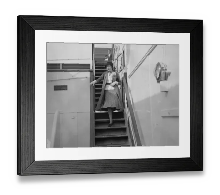 Framed Print : June returns to England. June, the noted actress, who was recently divorced Framed Print : June returns to England. June, the noted actress, who was recently divorced