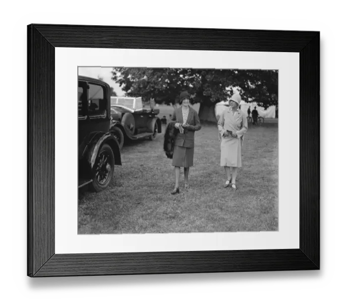 Framed Print : Goodwood week polo tournament at Cowdray Park. Hon Lady Digby ( left ) 1929