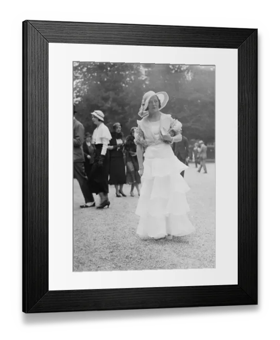 Framed Print : Striking fashions at French Grand Prix meeting at Longchamps. One of the striking Framed Print : Striking fashions at French Grand Prix meeting at Longchamps. One of the striking