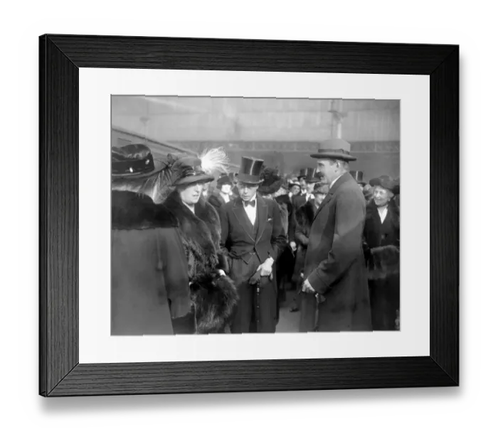 Framed Print : Waterloo - Prince Arthur of Connaught leaves for South Africa. Prince of Wales and Prince Arthur Framed Print : Waterloo - Prince Arthur of Connaught leaves for South Africa. Prince of Wales and Prince Arthur