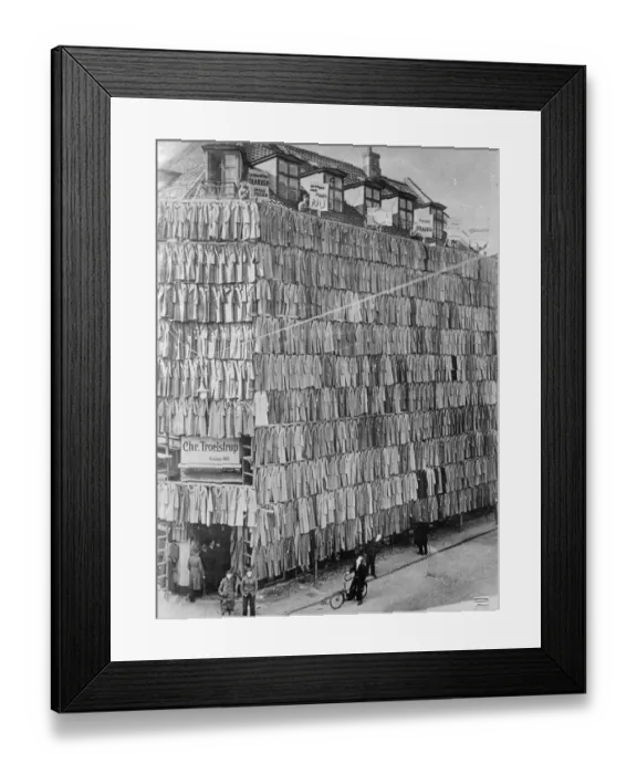 Framed Print : Shop inside the stock !. Building hidden by a thousand overcoats, brings chaos Framed Print : Shop inside the stock !. Building hidden by a thousand overcoats, brings chaos