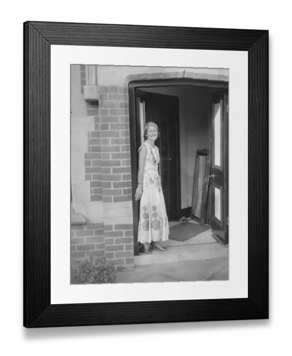 Framed Print : Skegness carnival. Miss Katherine Huggins, Queen of Lincolnshire 1934