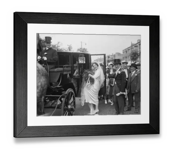 Framed Print : An old fashion wedding at Eltham Parish church. The bride climbing onto the horse Framed Print : An old fashion wedding at Eltham Parish church. The bride climbing onto the horse