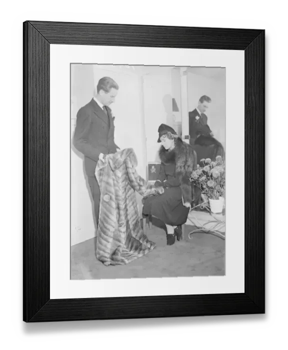 Framed Print : Irish peer is Mayfair fashion expert. Descendant of the ancient Irish Kings, a peer Framed Print : Irish peer is Mayfair fashion expert. Descendant of the ancient Irish Kings, a peer
