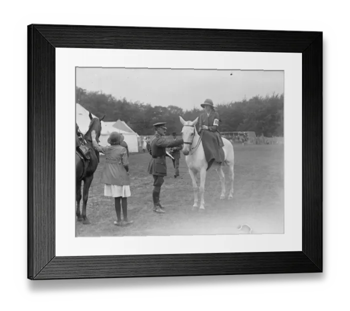 Framed Print : At the Aldershot Horse Show, Major General Sir EG Bainbridge talks to one of Framed Print : At the Aldershot Horse Show, Major General Sir EG Bainbridge talks to one of