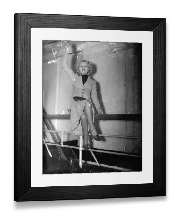 Framed Print : Britains Vest pocket Venus home, to compete against American and French girls Framed Print : Britains Vest pocket Venus home, to compete against American and French girls