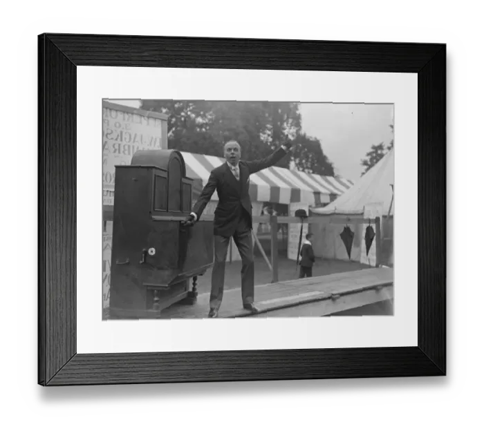 Framed Print : At the Theatrical Garden Party held at the Botanical Gardens Mr George Grossmith Framed Print : At the Theatrical Garden Party held at the Botanical Gardens Mr George Grossmith