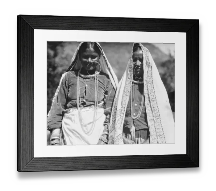 Framed Print : Kumaoni women, Uttarakhand, India. Kumaon is the fascinating hill region of Framed Print : Kumaoni women, Uttarakhand, India. Kumaon is the fascinating hill region of