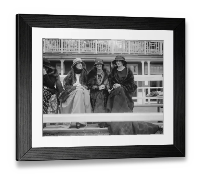 Framed Print : Polo at The Hurlingham Club, London - Freebooters V Cowdray Park Lady Rocksavage Framed Print : Polo at The Hurlingham Club, London - Freebooters V Cowdray Park Lady Rocksavage