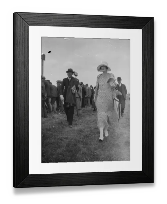 Framed Print : The Royal Agriculture Show at Leicester. Mrs Hubert Loder 1924