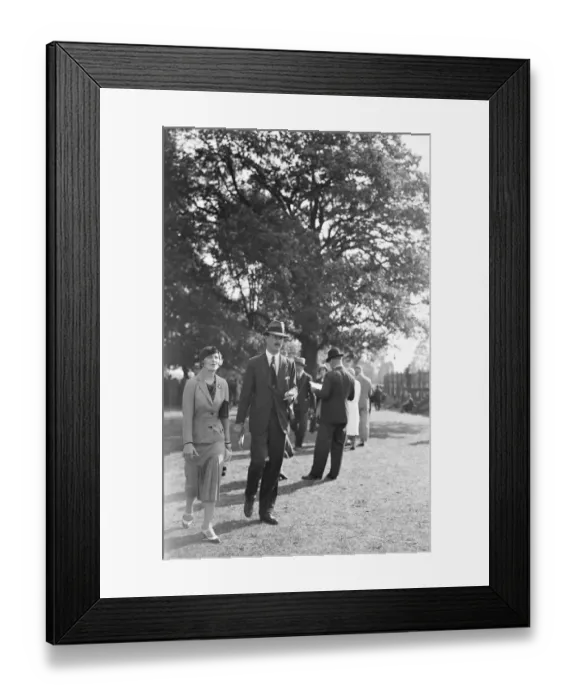 Framed Print : At Gatwick Mrs James Rank and Mr Clayton 9 September 1933