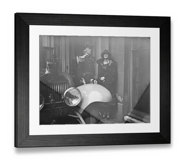 Framed Print : Wedding of Crown Prince of Sweden and Lady Louise Mountbatten at St James Lord Framed Print : Wedding of Crown Prince of Sweden and Lady Louise Mountbatten at St James Lord