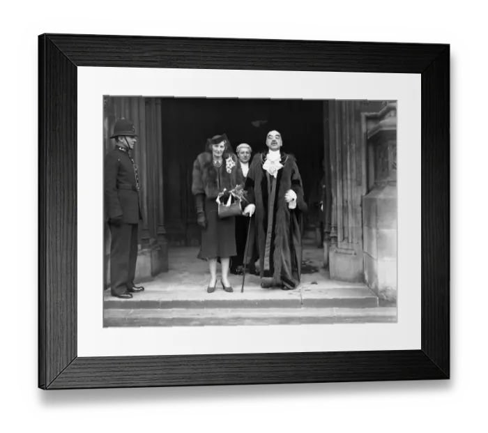 Framed Print : After being sworn in by the Lord Chancellor at the House of Lords, the Lord Mayor of London elect Framed Print : After being sworn in by the Lord Chancellor at the House of Lords, the Lord Mayor of London elect