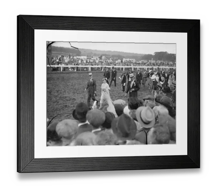 Framed Print : King and Queen walked to the paddock at Epsom on Oaks Day. The King and Queen, paying Framed Print : King and Queen walked to the paddock at Epsom on Oaks Day. The King and Queen, paying