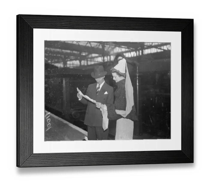 Framed Print : Medieval hat fashion. Miss M Peters in an attractive hat fashion of mediaeval style Framed Print : Medieval hat fashion. Miss M Peters in an attractive hat fashion of mediaeval style