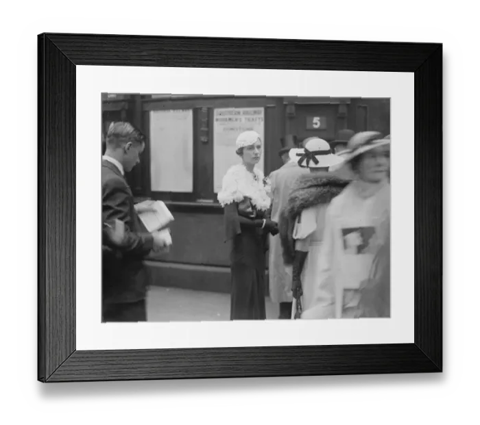 Framed Print : Travelling to Ascot for Gold Cup Day. An Ascot fashion worn by Miss Ivona Davies Framed Print : Travelling to Ascot for Gold Cup Day. An Ascot fashion worn by Miss Ivona Davies