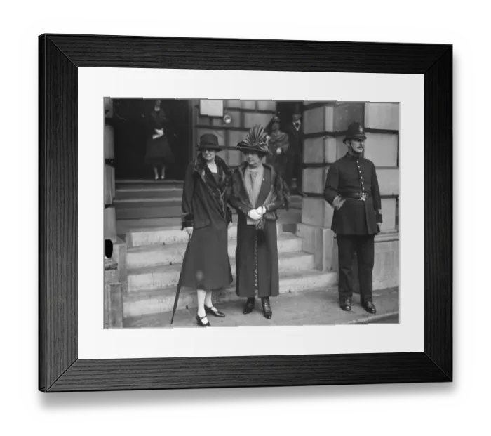 Framed Print : Private view day at the Royal Academy. Mrs Baldwin and Lady Stanhope. 30 April 1926 Framed Print : Private view day at the Royal Academy. Mrs Baldwin and Lady Stanhope. 30 April 1926
