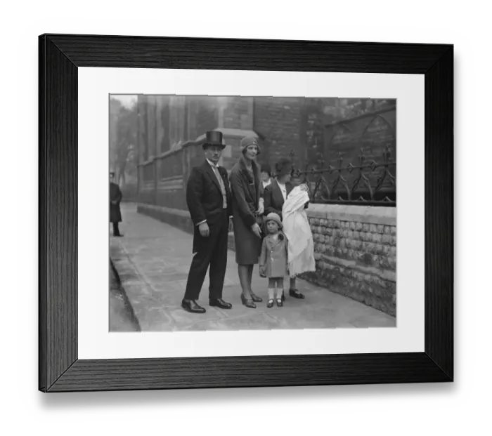Framed Print : Mr and Mrs Robin Grosvenor with their small son and infant daughter after the latter Framed Print : Mr and Mrs Robin Grosvenor with their small son and infant daughter after the latter