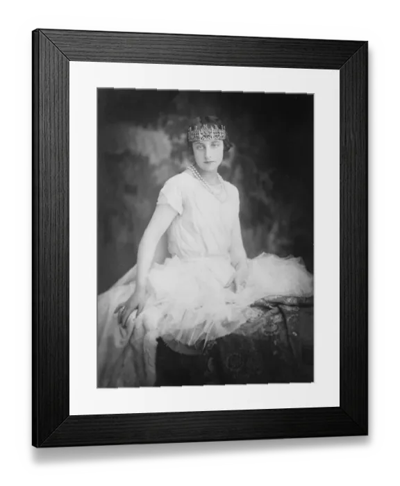 Framed Print : Notable presentation at the court of Spain. Signorita Carmen Primo de Rivera