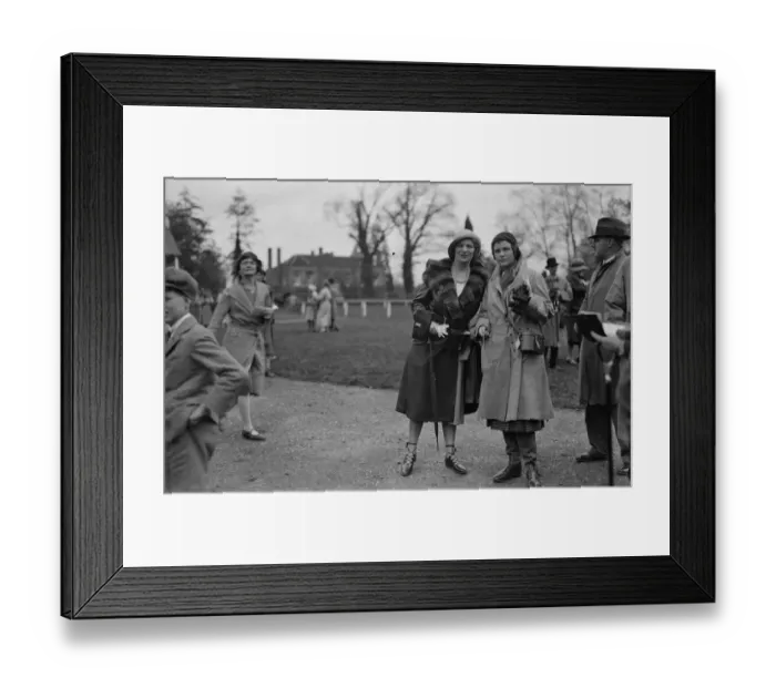 Framed Print : The United Hunt race meeting at Lingfield Park racecourse. The Honourable Mrs Walter Burrell