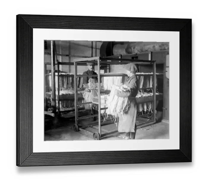 Framed Print : Panama Hat making at Messrs I. Cambis at Boreham Wood, Elstree. 1922 Framed Print : Panama Hat making at Messrs I. Cambis at Boreham Wood, Elstree. 1922