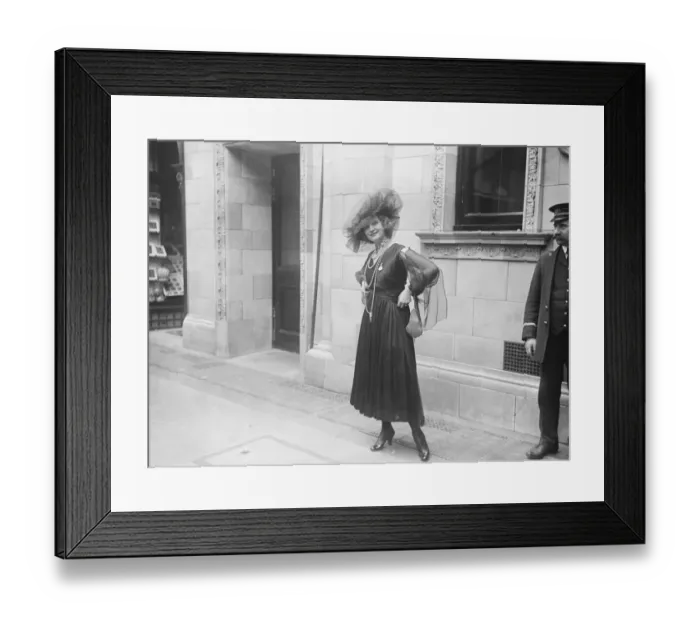 Framed Print : Mille Gaby Deslys at the Savoy 16 December 1919 Gaby Deslys ( 4 November 1881