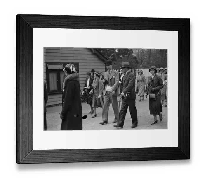 Framed Print : United Hunt meeting at Lingfield racecourse. Captain the Honourable Somerset Maxwell Framed Print : United Hunt meeting at Lingfield racecourse. Captain the Honourable Somerset Maxwell
