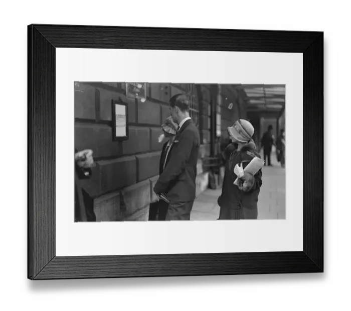 Framed Print : Reading notice posted outside the Mansion House, announcing the birth of a second Framed Print : Reading notice posted outside the Mansion House, announcing the birth of a second
