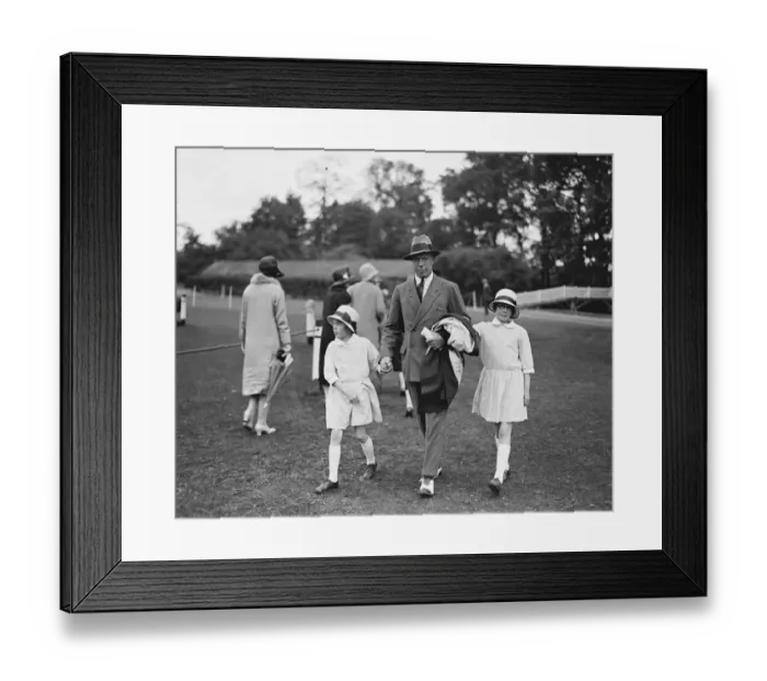 Framed Print : Ranelagh - Lords versus Commons. Wing Commander Louis Greig and his daughters Framed Print : Ranelagh - Lords versus Commons. Wing Commander Louis Greig and his daughters