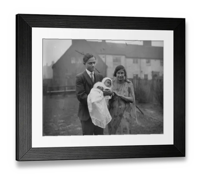 Framed Print : Drs Sen and Mrs Sen, a lawyer with Indian qualifications, and their infant daughter Shanti Framed Print : Drs Sen and Mrs Sen, a lawyer with Indian qualifications, and their infant daughter Shanti