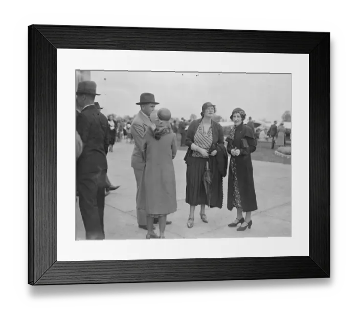 Framed Print : Household Brigade flying meeting at Heston Lady Salmon and Mrs Boothman 1932 Framed Print : Household Brigade flying meeting at Heston Lady Salmon and Mrs Boothman 1932