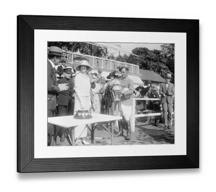 Framed Print : Polo at Hurlingham -Final of Whitney Cup, Argentina versus Quidnuncs Argentina Framed Print : Polo at Hurlingham -Final of Whitney Cup, Argentina versus Quidnuncs Argentina